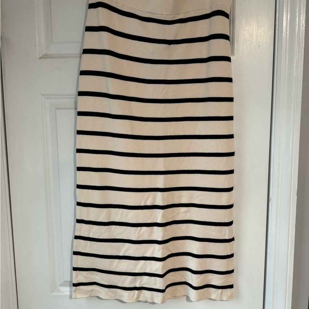 H&M Black and Cream Striped Knit Pencil Skirt